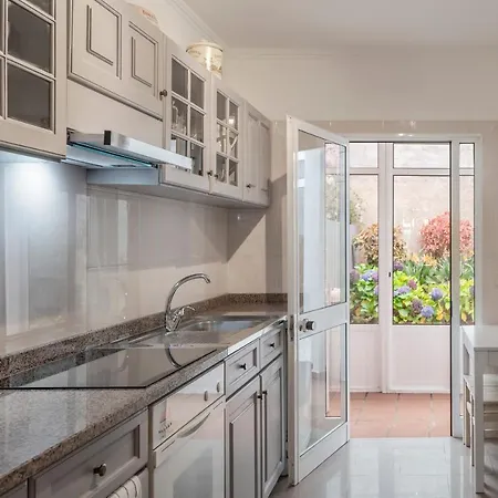 Garajau I By An Island * Caniço