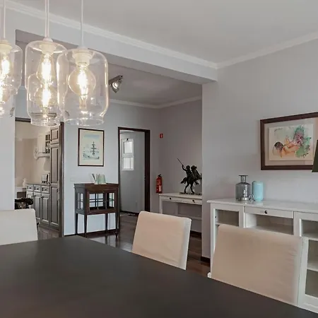 Garajau I By An Island Caniço