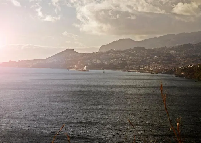 Garajau I By An Island Apartmán