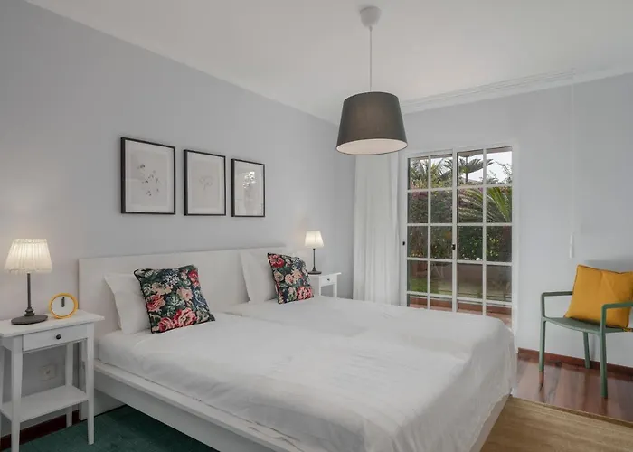 Garajau I By An Island Apartmán